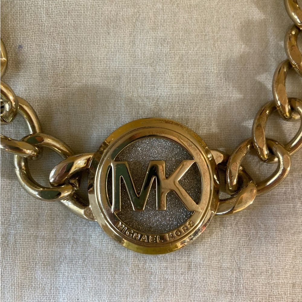 Michael Kors MK Chunky Gold Tone Chain Link Large Pendant Necklace